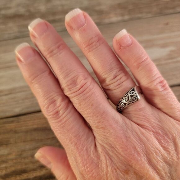 Sterling Silver Openwork Swirls Scroll Ring - Picture 6 of 6